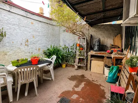 Depto Tipo Casa 4 ambientes con 2 baños