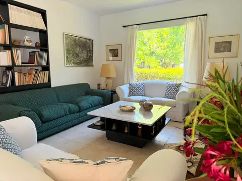 Casa en Alquiler de 3 dormitorios