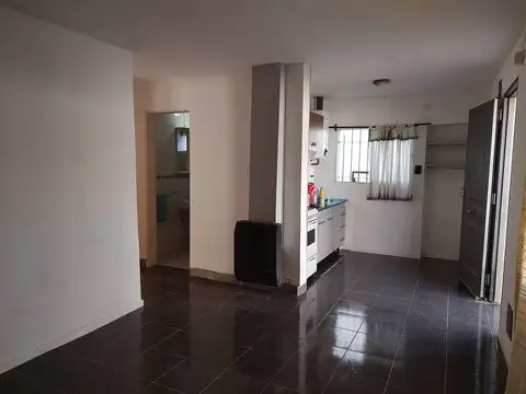 Depto Tipo Casa en Venta en General Roca, USD 51.500