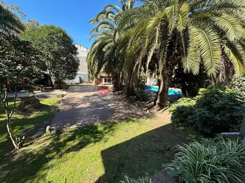 Quinta en Venta en Villa Luzuriaga, USD 130.000