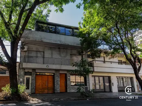 VENTA Casa 3 Plantas 5 DORMITORIO COCHERA QUINCHO Terraza Jacuzzi. Abasto, Rosar