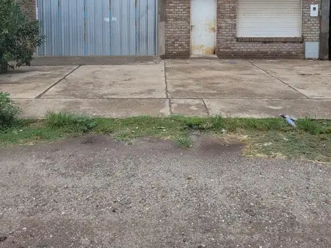 Galpon en Venta 41  mts Fondo