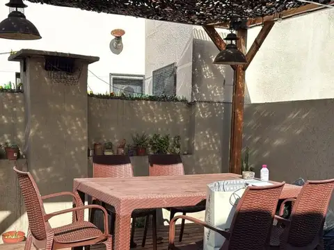Depto Tipo Casa en Venta al Este