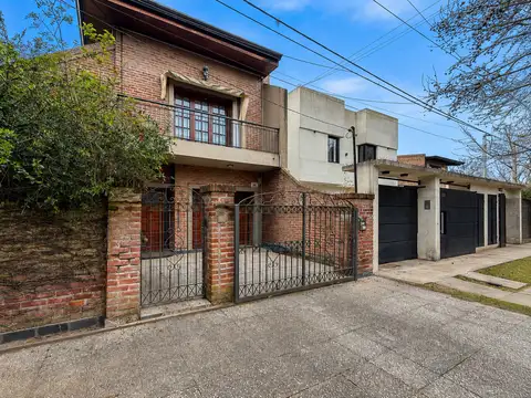 Calle 465 entre 15A y 17 1000