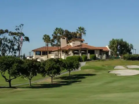 Venta de lote de 1550m2 en San Diego Country Club, Moreno
