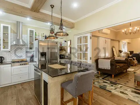 Casa 4 ambientes con 1 baño