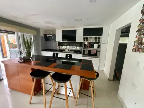 Casa en Venta en Countries y Barrios Cerrados en Berazategui, USD 309.000