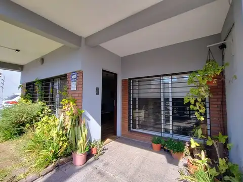 Casa en Venta en Castelar, USD 190.000