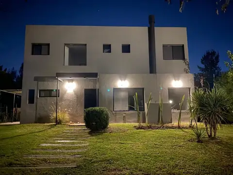 Casa Chalet  en Venta en San Agustín, Villanueva, Tigre