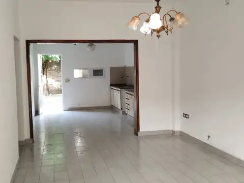 CASA EN ALQUILER EN JOSE C PAZ