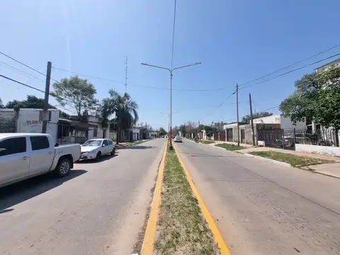 1000 m2 sobre Av Nicolás Rojas Acosta!