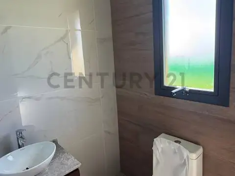 CASA DE CATEGORÍA EN VENTA en B° Gran Boedo - Luján de Cuyo - ID275709