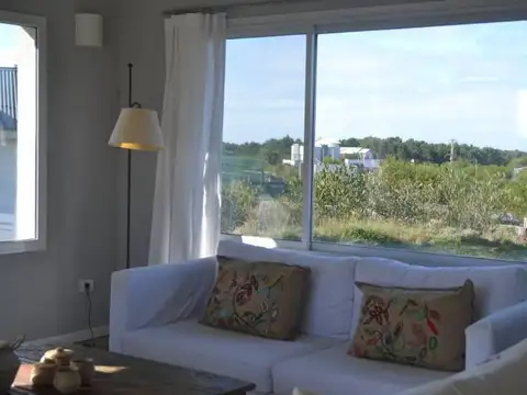 Casa 7 ambientes con 3 baños