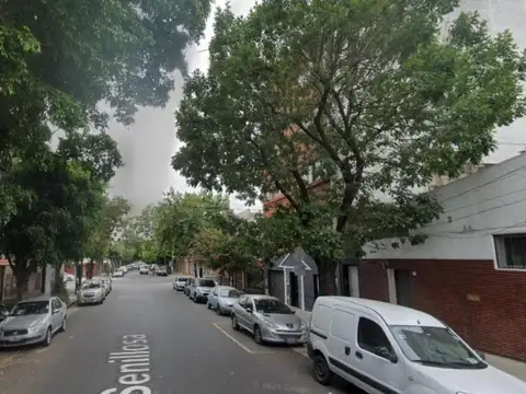 Senillosa e/ Santander y Avelino Díaz