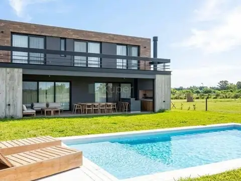 Casa  en Venta en Puertos, Escobar, G.B.A. Zona Norte