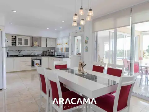 Casa en Venta al Oeste