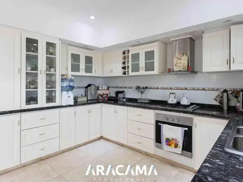 Casa en Venta de 5 dormitorios