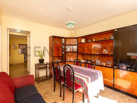 Villegas 1400, Piso 0