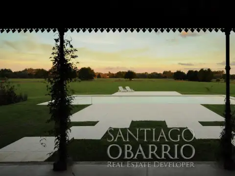 Lindísima casa en venta de 600m2 construidos en el Argentino Farm Club de Luján