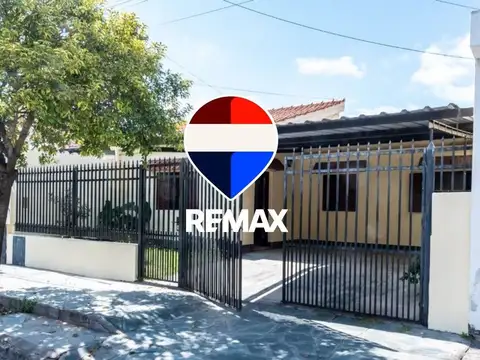 CASA VENTA BARRIO INTERSINIDICAL 4 DORMITORIOS