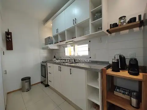 Apartamento en Manantiales  de tres dormitorios  en alquiler