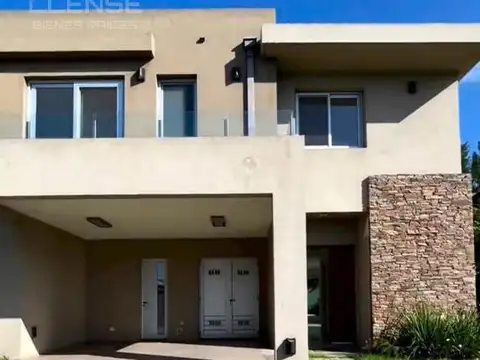 Casa 5amb con piscina - Barrio Privado Los Troncos