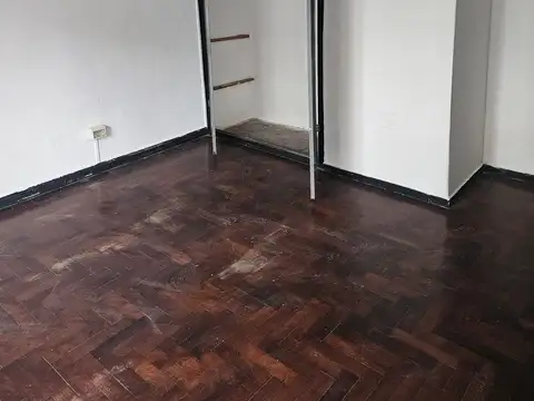 Depto Tipo Casa en Alquiler de 3 ambientes