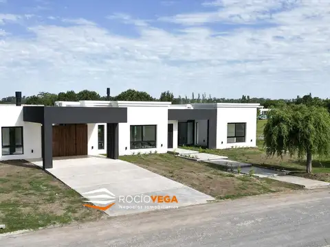 Casa en venta en Everlinks Golf & Country, Luján
