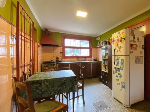 VENTA CASA EN CHAUVIN A METROS DEL HPC