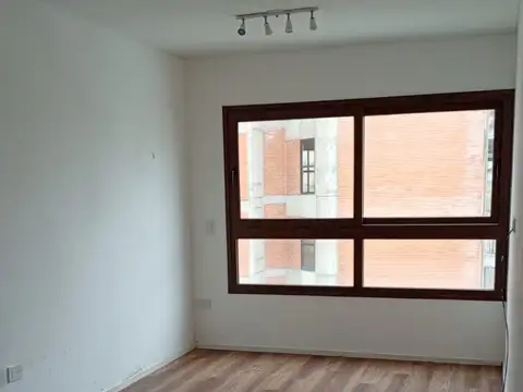 Monoambiente en alquiler en la plata calle 47 e/ 14 y 15