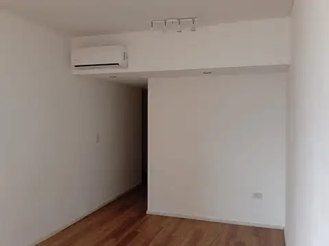 47 900, Piso 1