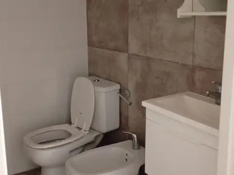 Departamento en Alquiler con 1 cochera