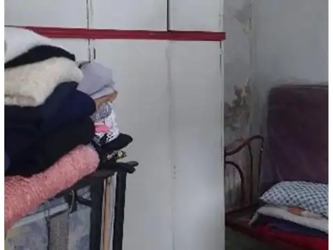 Casa a reciclar mas dos locales, o lote 10 x 30 en Moron sur