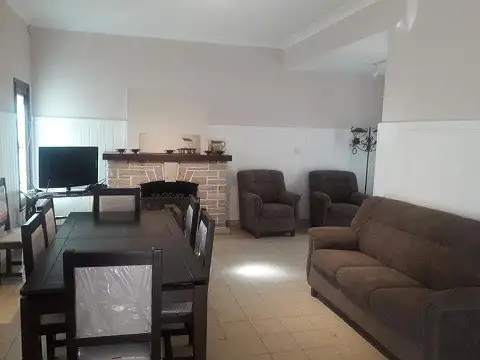 Casa en Alquiler Temporal en Miramar, USD 4.100