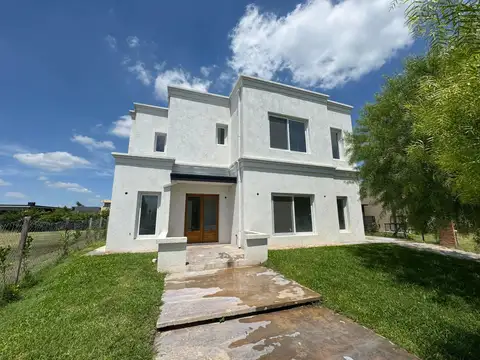 Casa en  Venta San Ramon - Pilar del Este