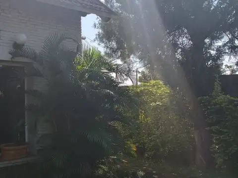 Casa en Venta con 4 cocheras