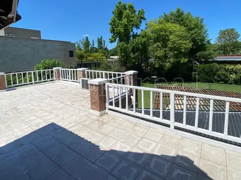 Casa en Alquiler de 5 dormitorios