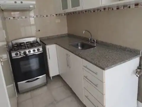 Se vende un espectacular departamento monoambiente divisible con balcón