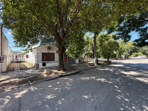 Depto Tipo Casa en Venta 50 años