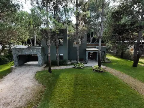 Casa en Alquiler Temporal en La Herradura, Countries y Barrios Cerrados en Pinamar