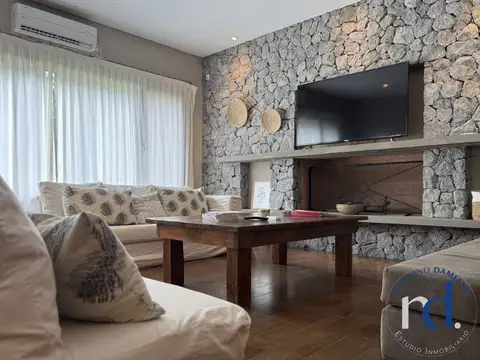 Casa en Alquiler Temporal con 1 cochera