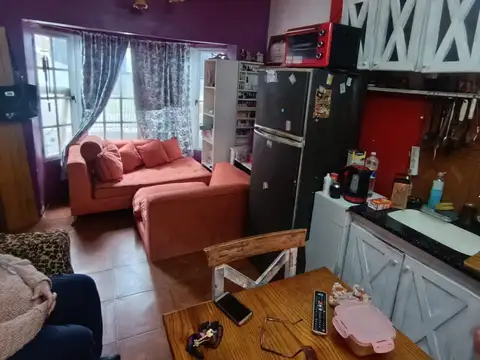 Florencio Varela al 1050