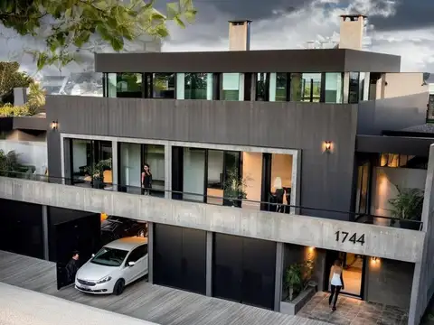 Departamento 3 ambientes con terraza propia.Financiacion