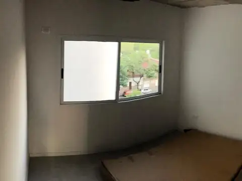 Casa 2 ambientes con 1 baño