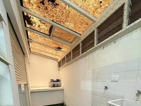 3 Ambientes Frente con Balcon y Patio Cubierto REAL OPORT
