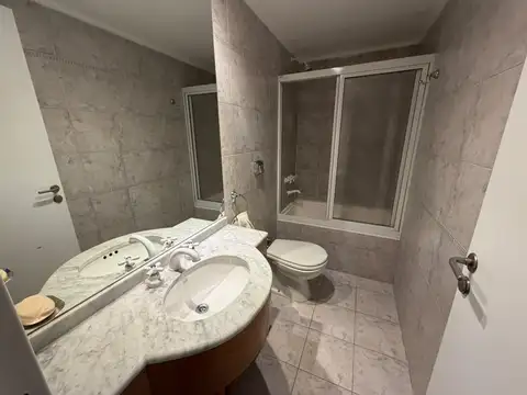 Departamento en Alquiler con 1 cocheras