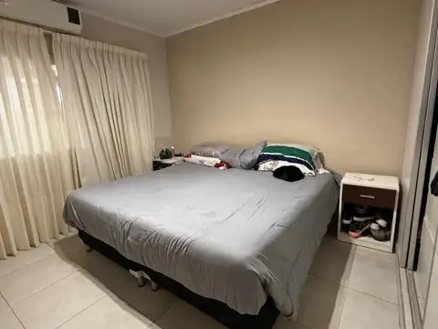 Casa en Venta con 4 cocheras