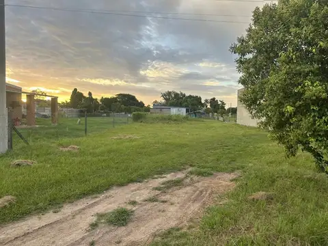 VENTA / LOTE EN LEHMANN / ESCRITURA INMEDIATA