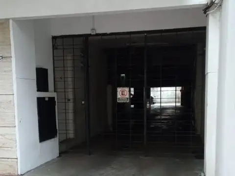 COCHERA  EN VENTA