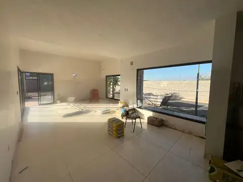 Casa en Venta en Godoy Cruz, USD 175.000